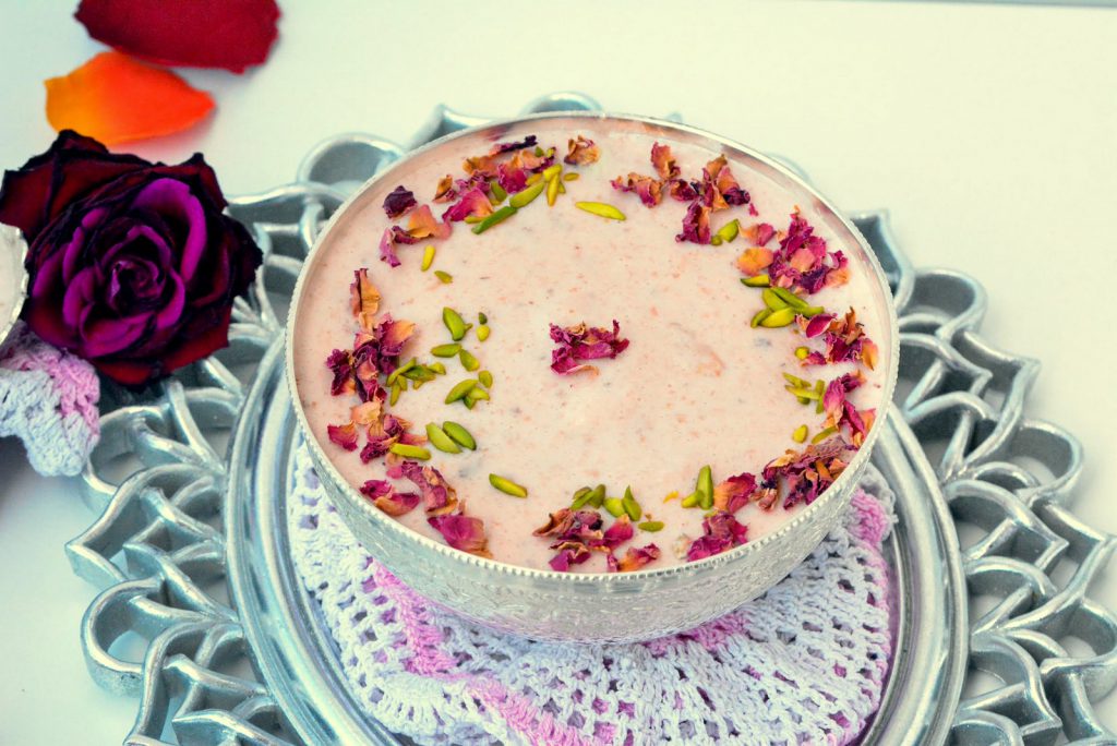 gulkand phirni recipe